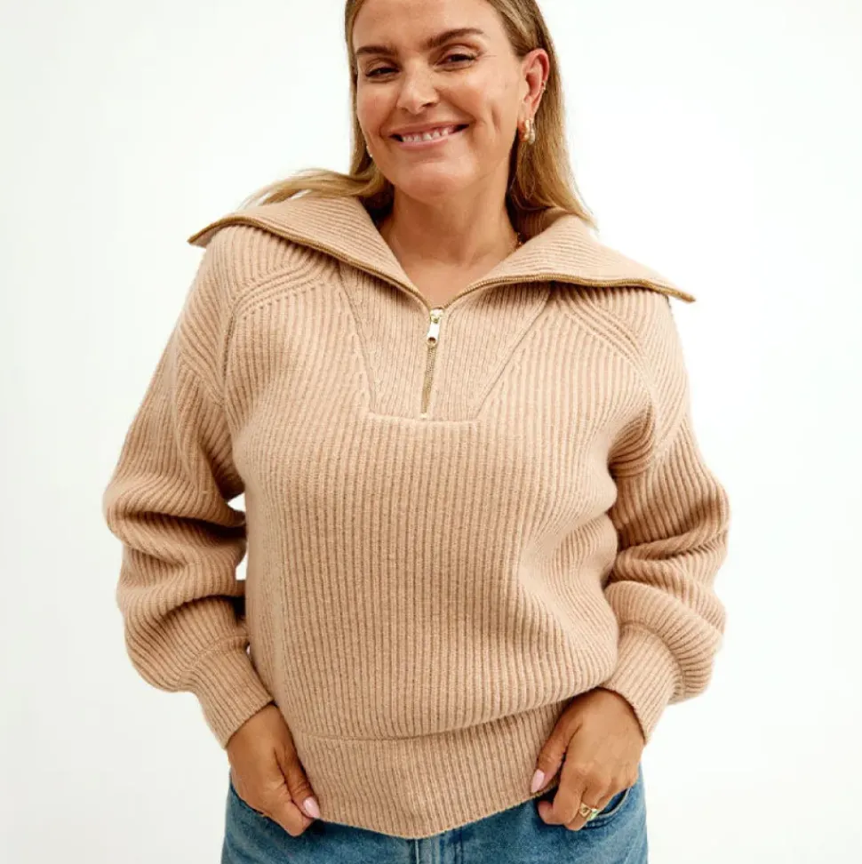 Turtleneck Zip